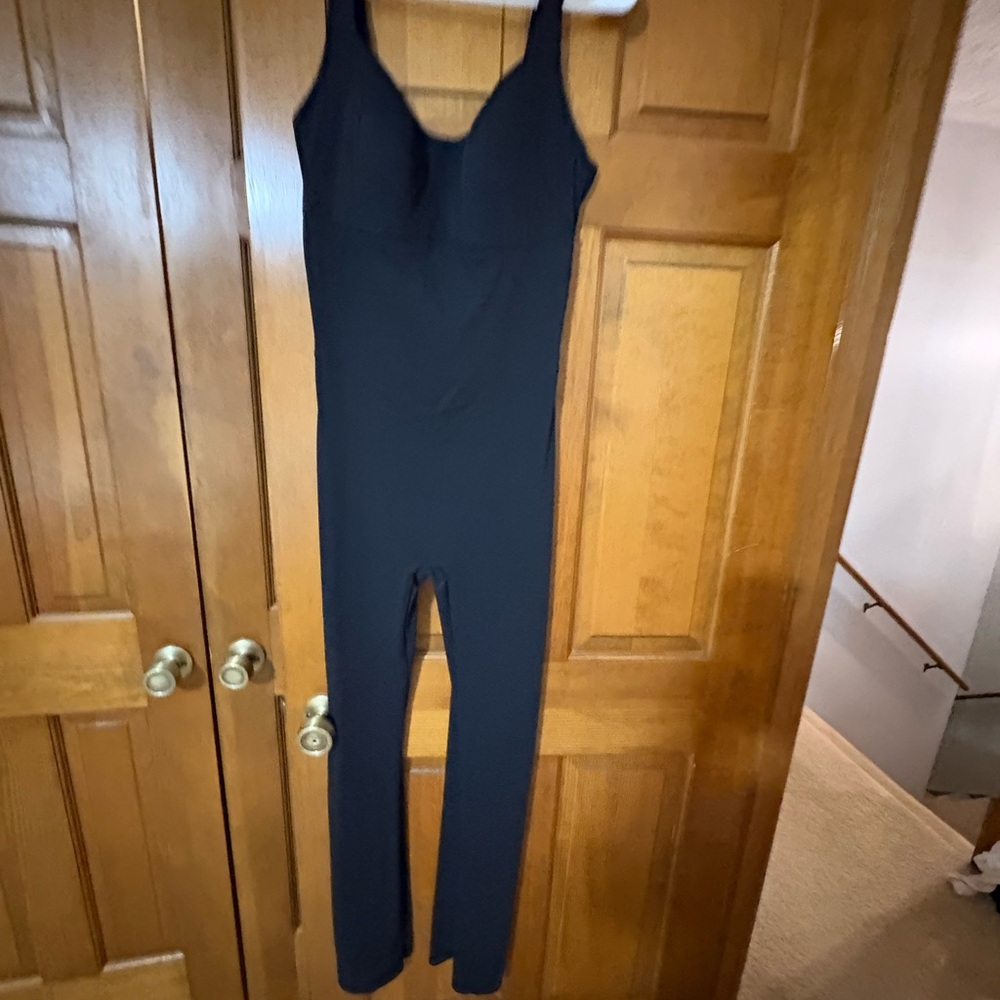 VSX Elevate Cross-Back Mesh One-Piece - Picture 3 of 4